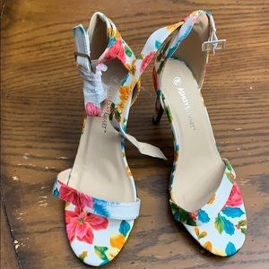Floral print stiletto heels